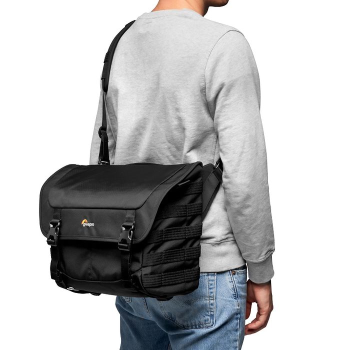 LOWEPRO PROTACTIC MG 160 AW II BLACK MODULAR MESSENGER - Click Image to Close