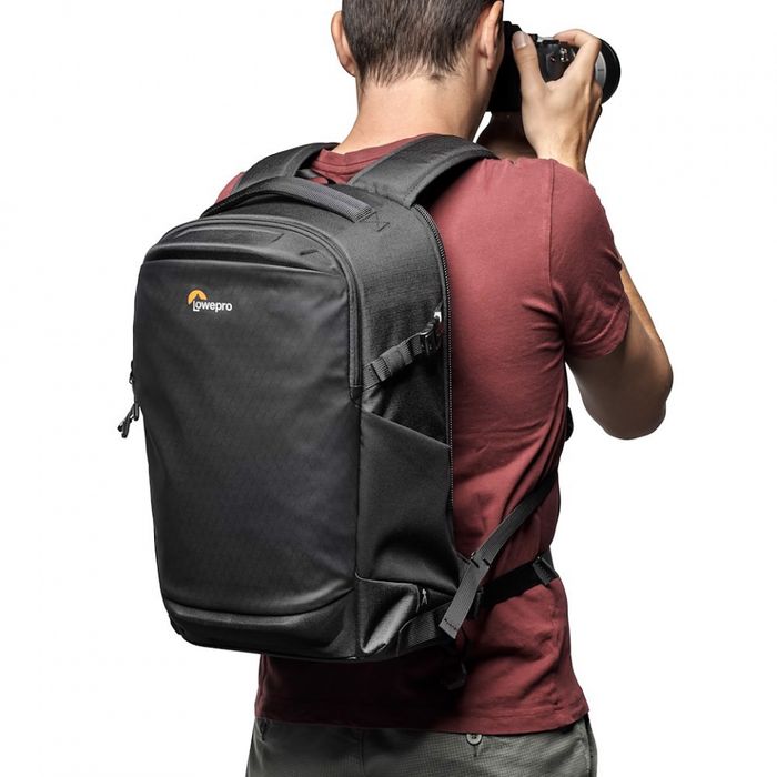 LOWEPRO FLIPSIDE BP 300 AW III BLACK