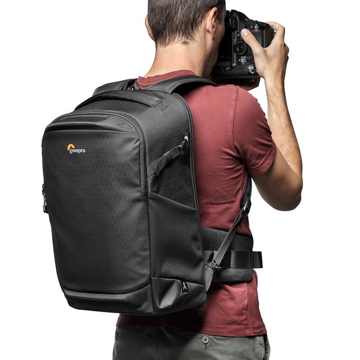 LOWEPRO FLIPSIDE BP 400 AW III BLACK