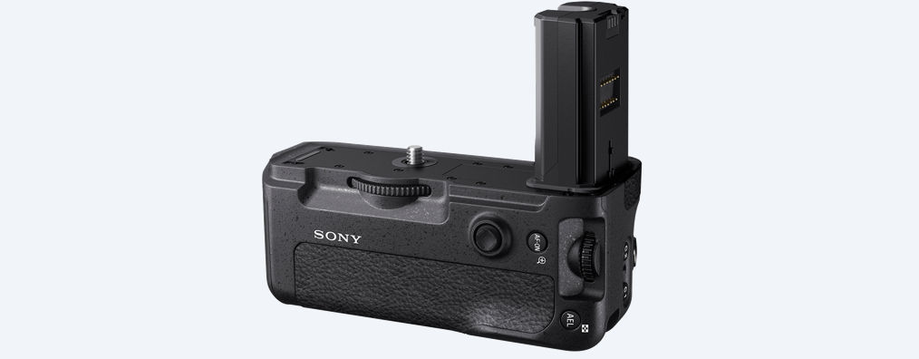 Sony VGC3EM Vertical Grip for a9 - Click Image to Close